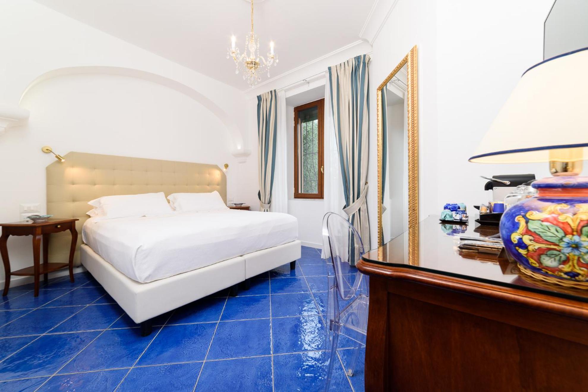 Guest house La Casa Di Paolo Casa Di Charme Marina di Camerota